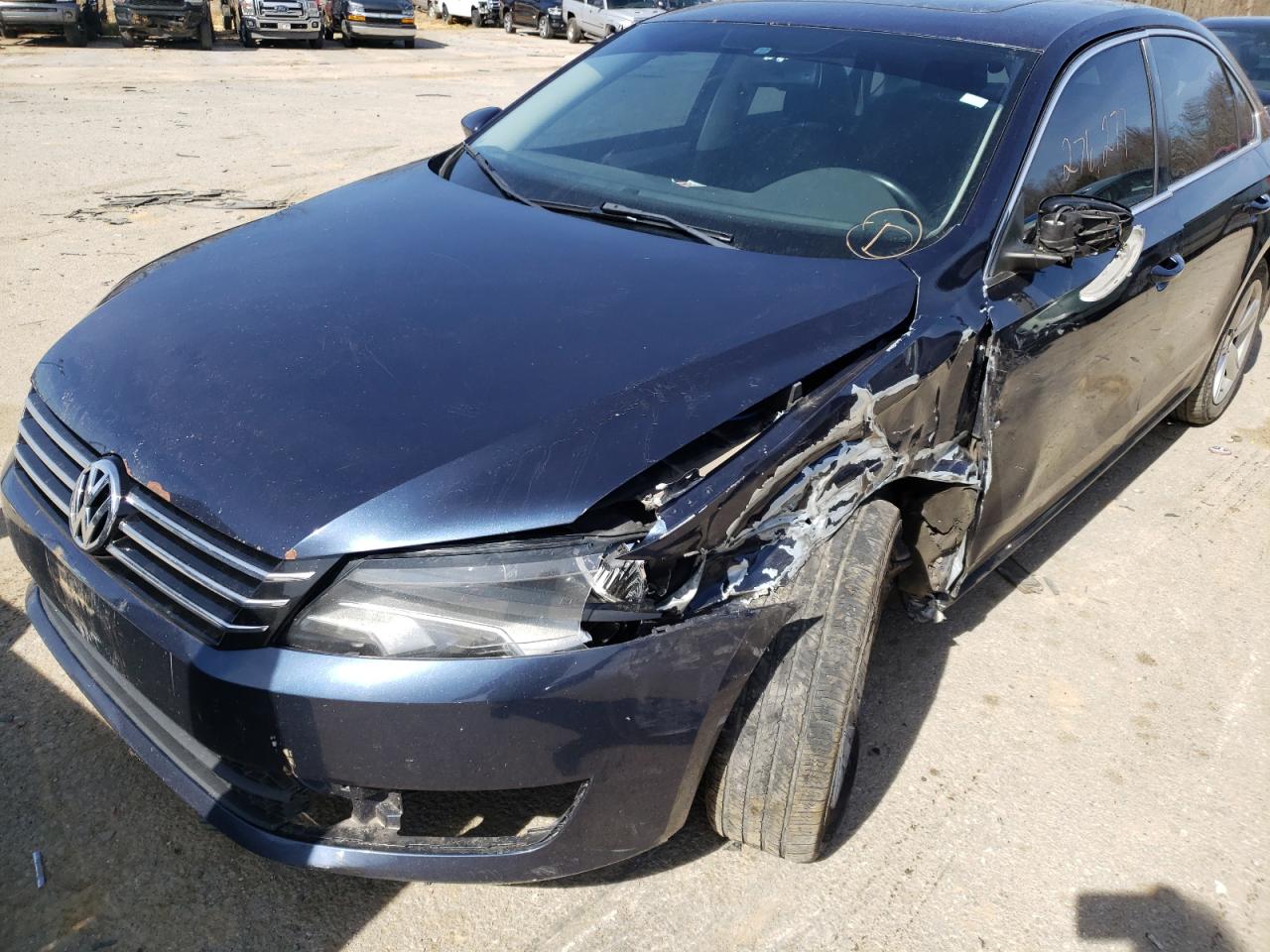 Photo 9 from auction – 2012 VOLKSWAGEN PASSAT SE with VIN 1VWBP7A38CC042891