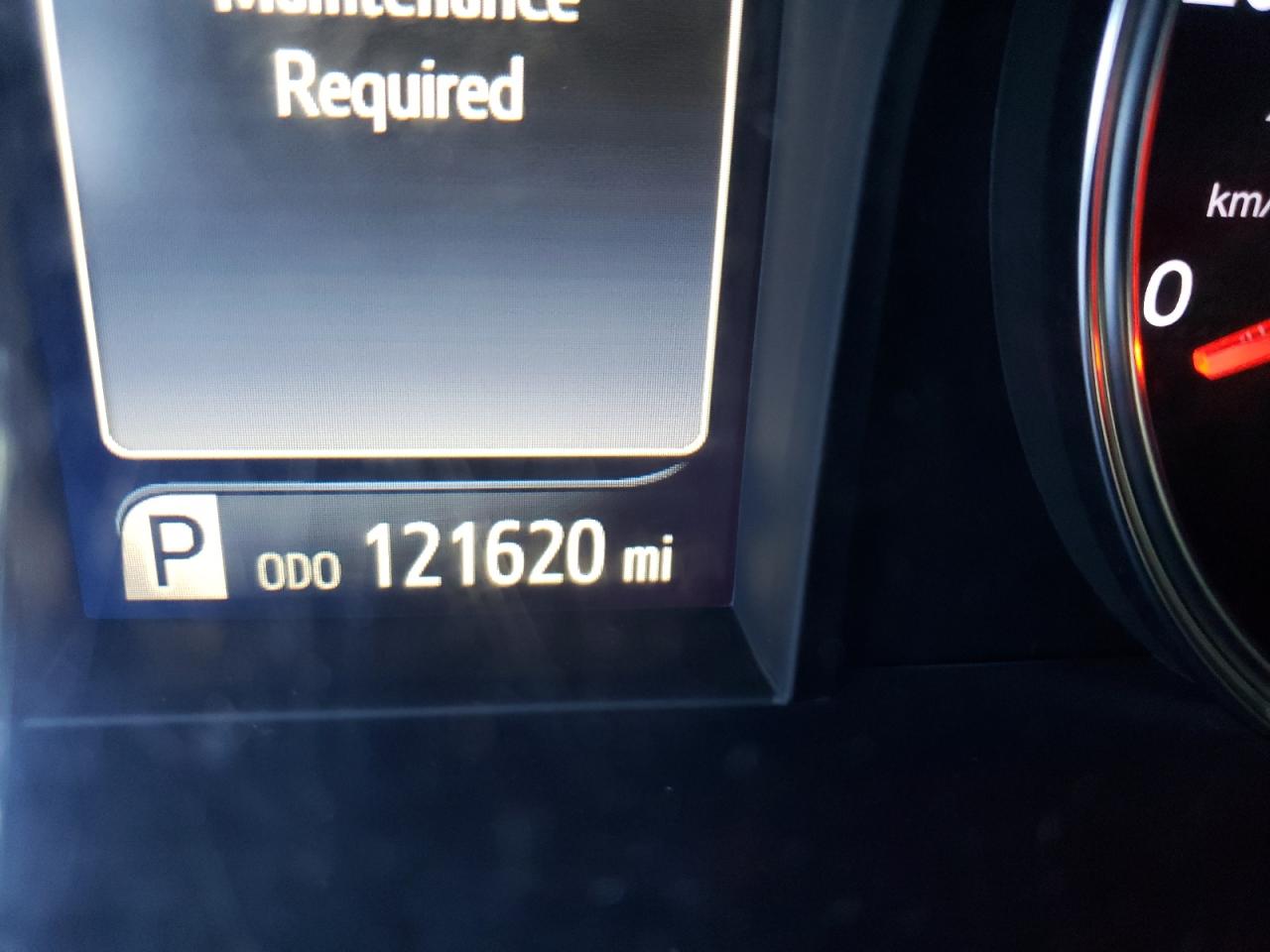 Photo 8 from auction – 2017 TOYOTA CAMRY LE with VIN 4T1BF1FK4HU410466
