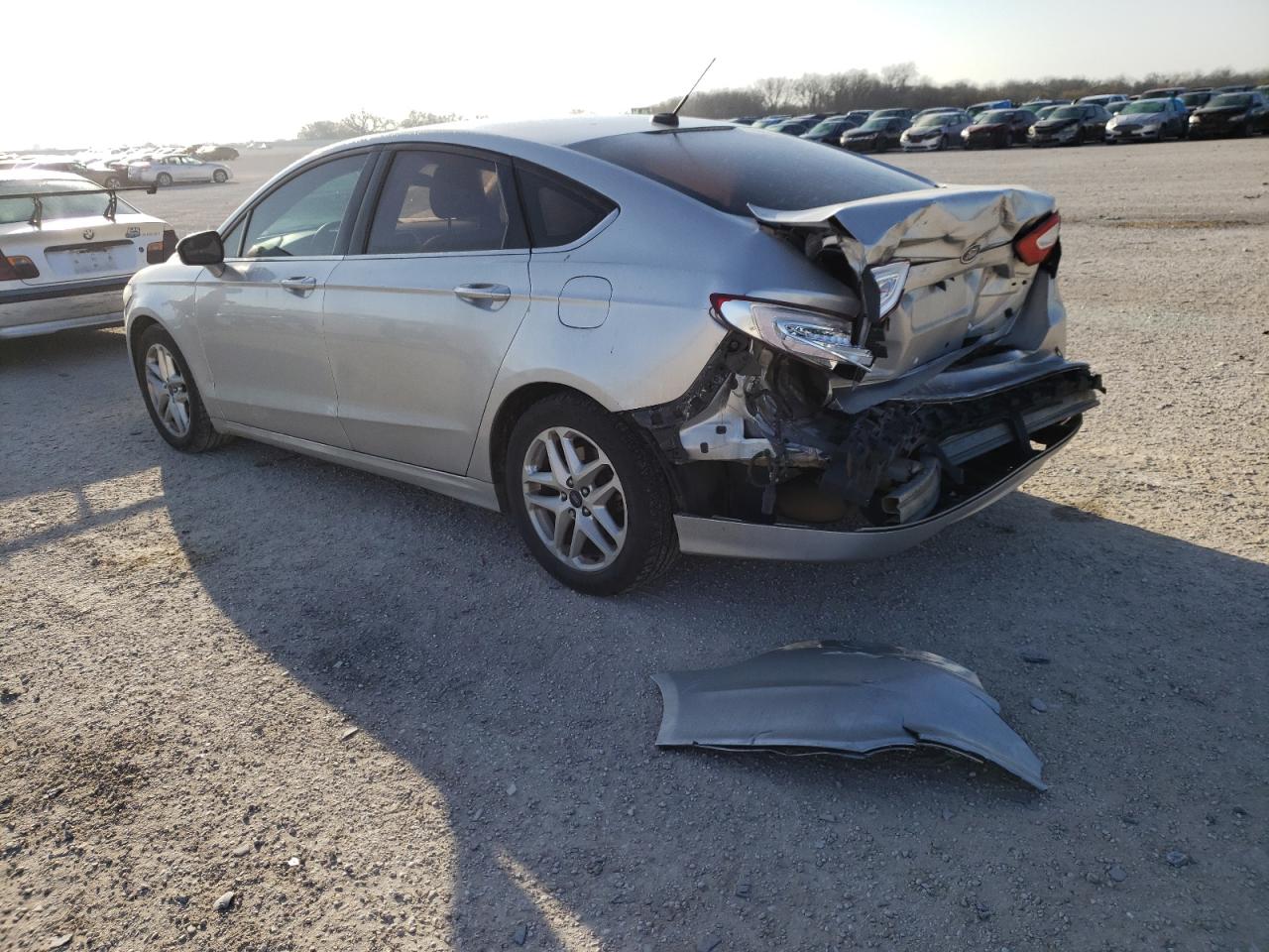 Photo 3 from auction – 2016 FORD FUSION SE with VIN 3FA6P0H78GR213852