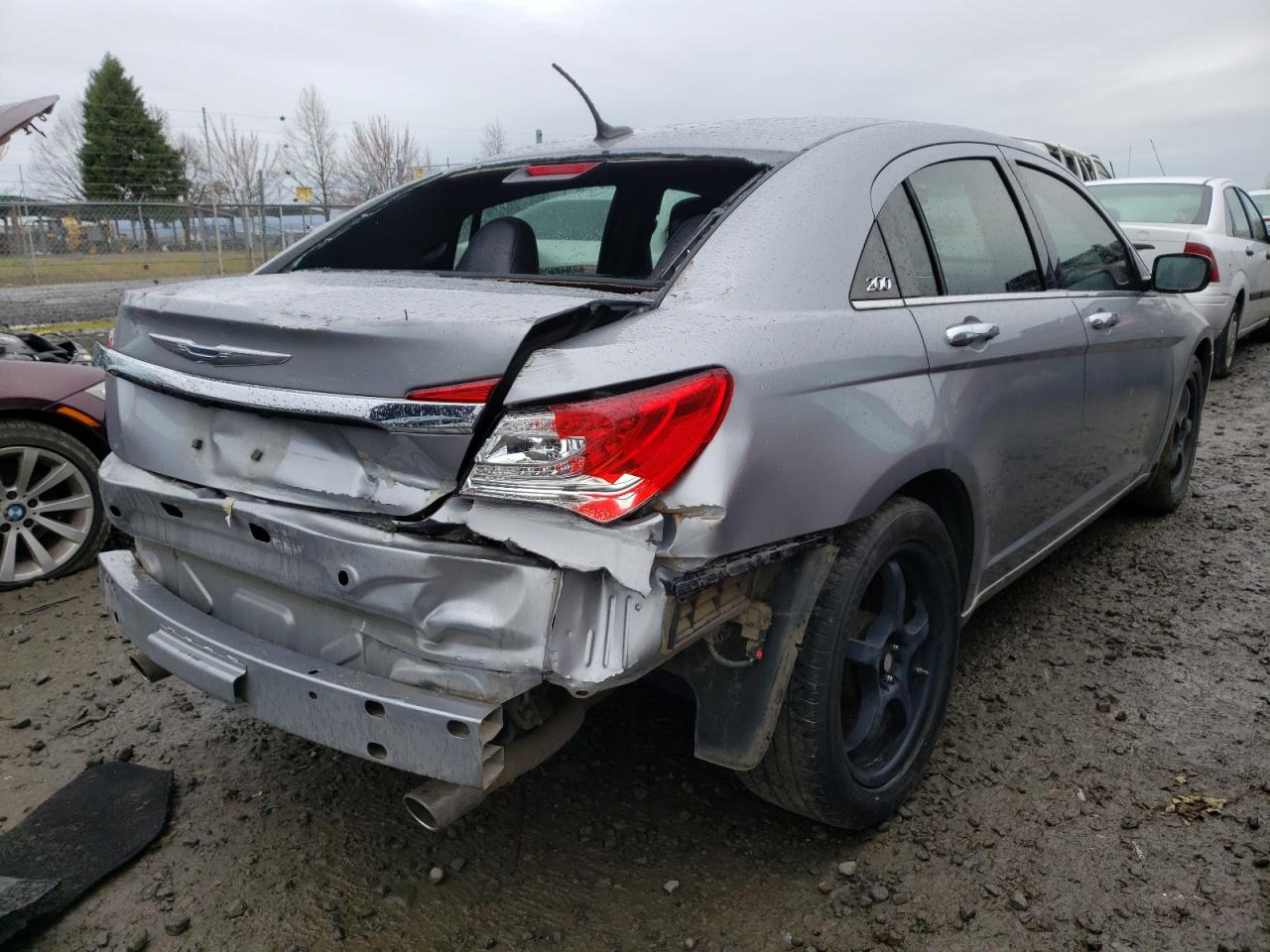 Photo 4 from auction – 2013 CHRYSLER 200 LIMITE with VIN 1C3CCBCG0DN720324