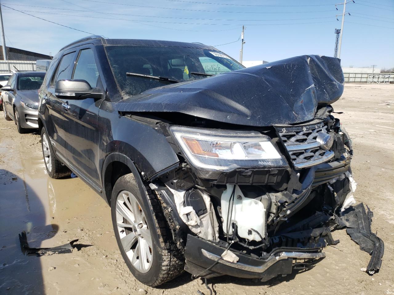 FORD EXPLORER L 2018 with VIN 1FM5K8F87JGA45887 - Photo from auction