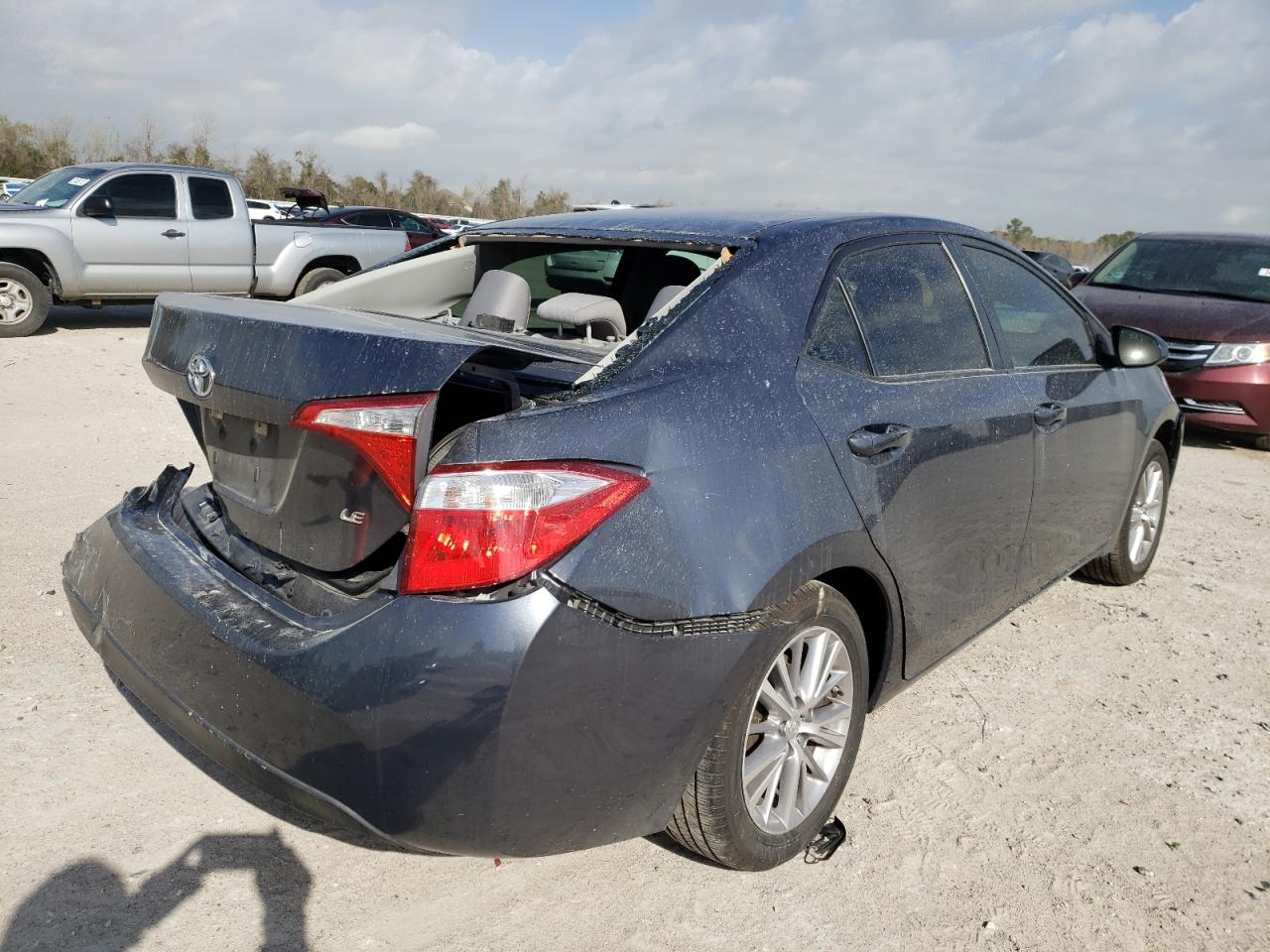 Photo 4 from auction – 2015 TOYOTA COROLLA L with VIN 5YFBURHE8FP355059