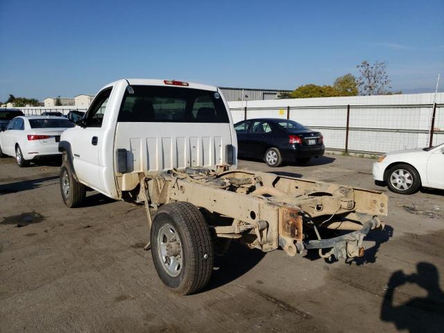 Photo 3 from auction – 2005 CHEVROLET SILVERADO with VIN 1GBHC24U35E168099