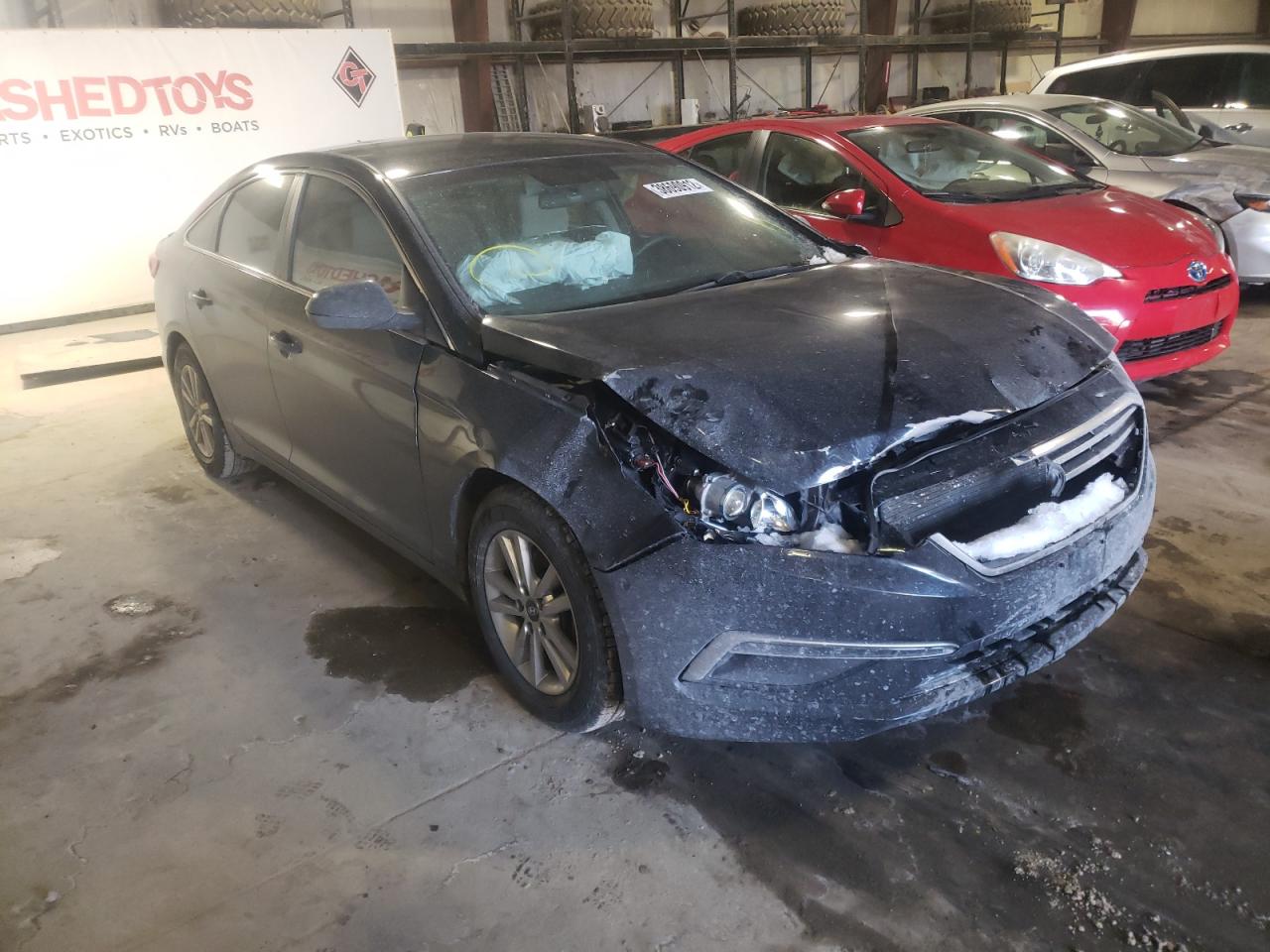 HYUNDAI SONATA SE 2015 with VIN 5NPE24AF8FH135586 - Photo from auction