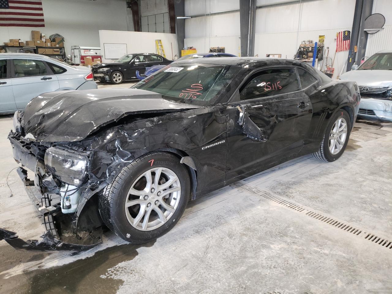Photo 2 from auction – 2015 CHEVROLET CAMARO LS with VIN 2G1FB1E30F9220775
