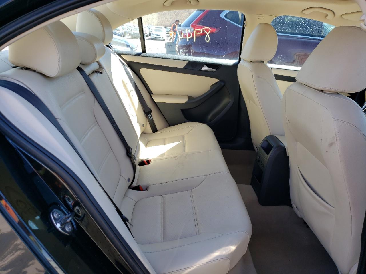 Photo 6 from auction – 2012 VOLKSWAGEN JETTA SE with VIN 3VWDP7AJ5CM383672