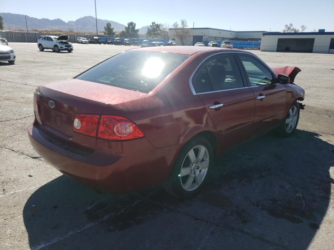 Photo 4 from auction – 2007 KIA OPTIMA LX with VIN KNAGE124475094951