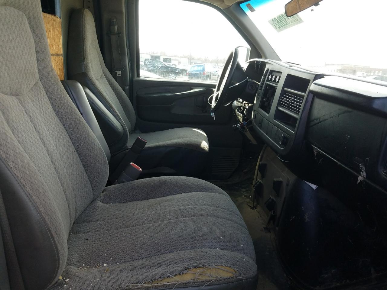 Photo 6 from auction – 2008 CHEVROLET EXPRESS G2 with VIN 1GCGG29C081184090