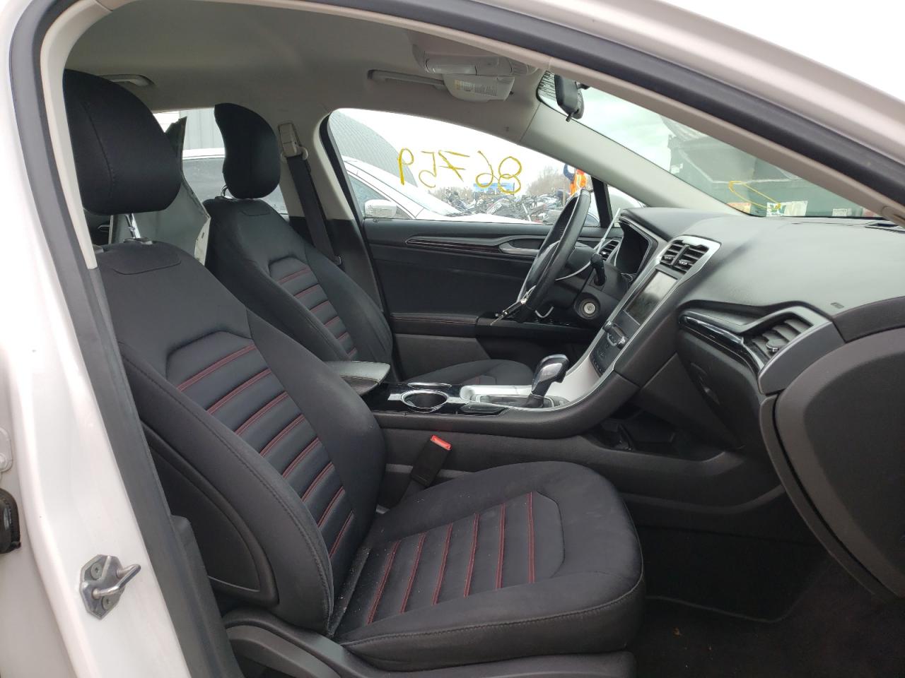 Photo 5 from auction – 2013 FORD FUSION SE with VIN 3FA6P0HR1DR192968