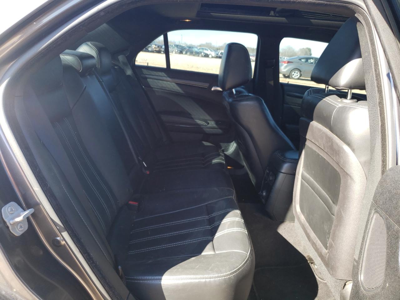 Photo 6 from auction – 2014 CHRYSLER 300 S with VIN 2C3CCABG6EH296976
