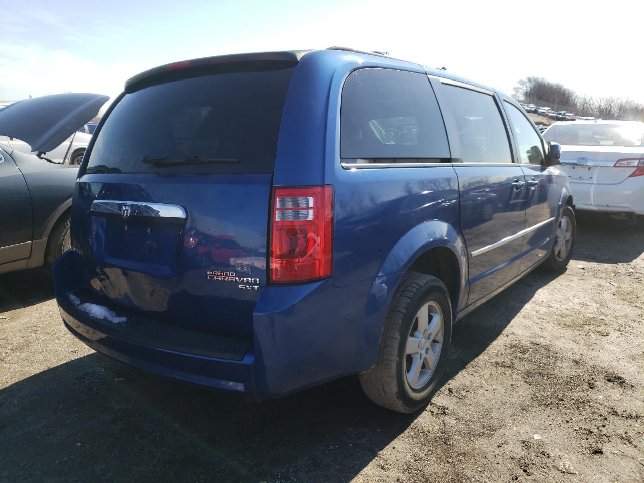 Photo 4 from auction – 2010 DODGE GRAND CARA with VIN 2D4RN5D12AR202955