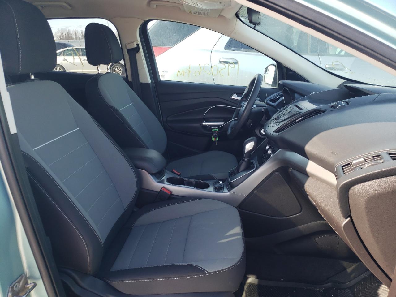 Photo 5 from auction – 2013 FORD ESCAPE SE with VIN 1FMCU9G94DUD26825