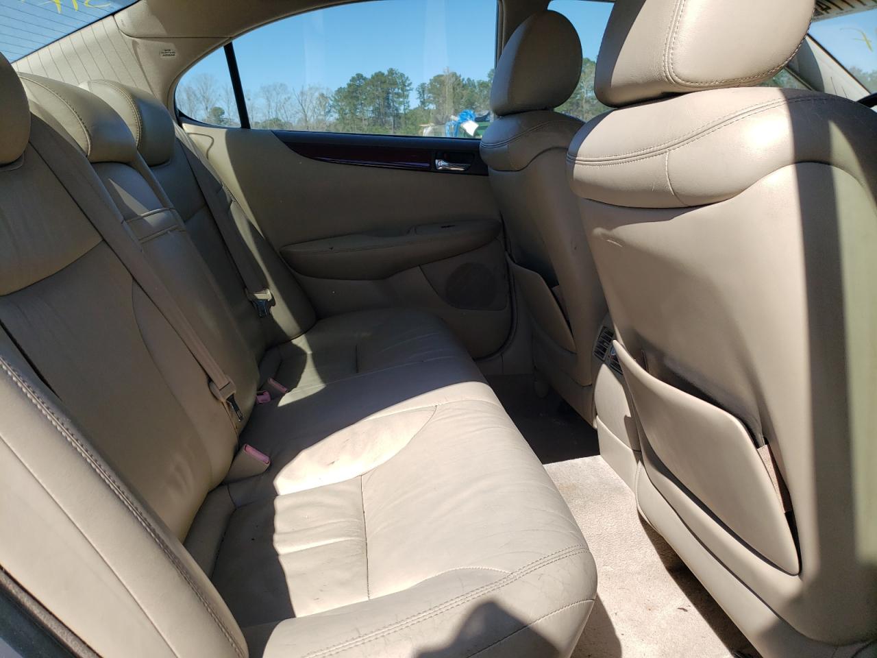 Photo 6 from auction – 2004 LEXUS ES 330 with VIN JTHBA30G545006226