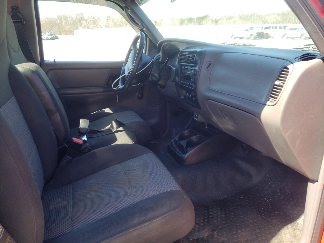 Photo 5 from auction – 2003 FORD RANGER with VIN 1FTYR10U83PB24255
