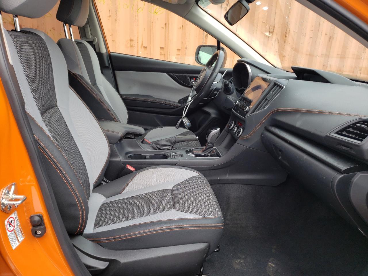 Photo 5 from auction – 2018 SUBARU CROSSTREK with VIN JF2GTAFCXJH206797