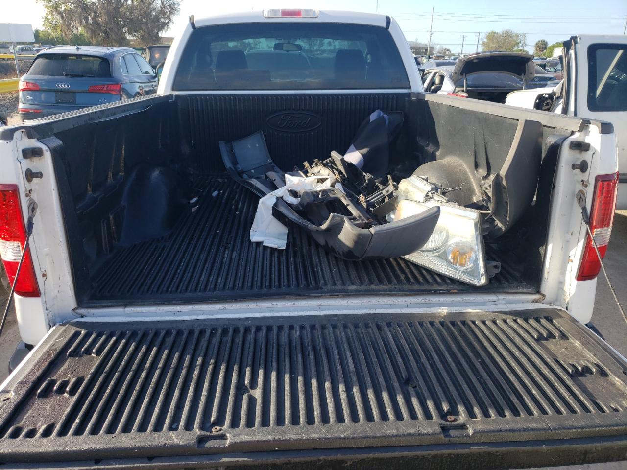 Photo 6 from auction – 2007 FORD F150 with VIN 1FTRF12207NA36049