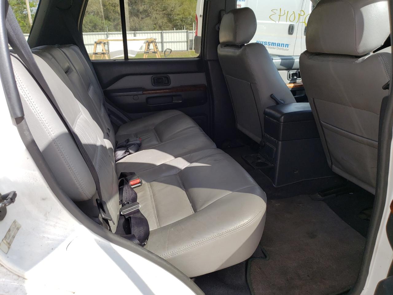 Photo 6 from auction – 1997 NISSAN PATHFINDER with VIN JN8AR05Y2VW171687