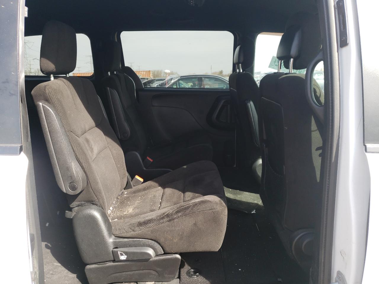 Photo 6 from auction – 2015 DODGE GRAND CARA with VIN 2C4RDGBG6FR594090