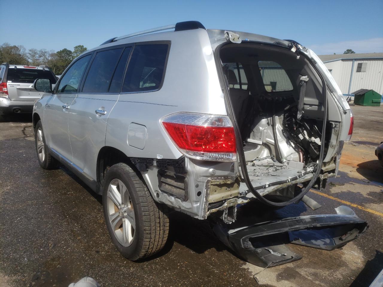 Photo 3 from auction – 2013 TOYOTA HIGHLANDER with VIN 5TDDK3EH4DS216173