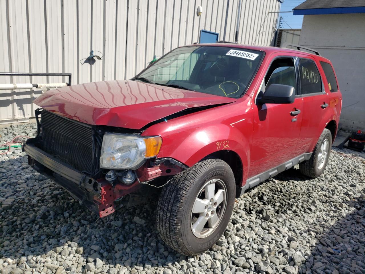 Photo 2 from auction – 2010 FORD ESCAPE XLT with VIN 1FMCU9DG4AKC77670