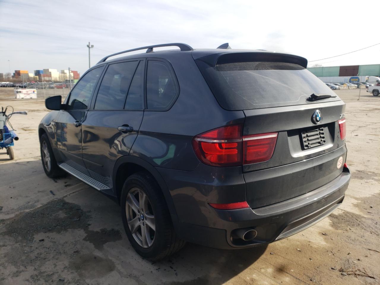 Photo 3 from auction – 2011 BMW X5 XDRIVE3 with VIN 5UXZW0C5XBL657644