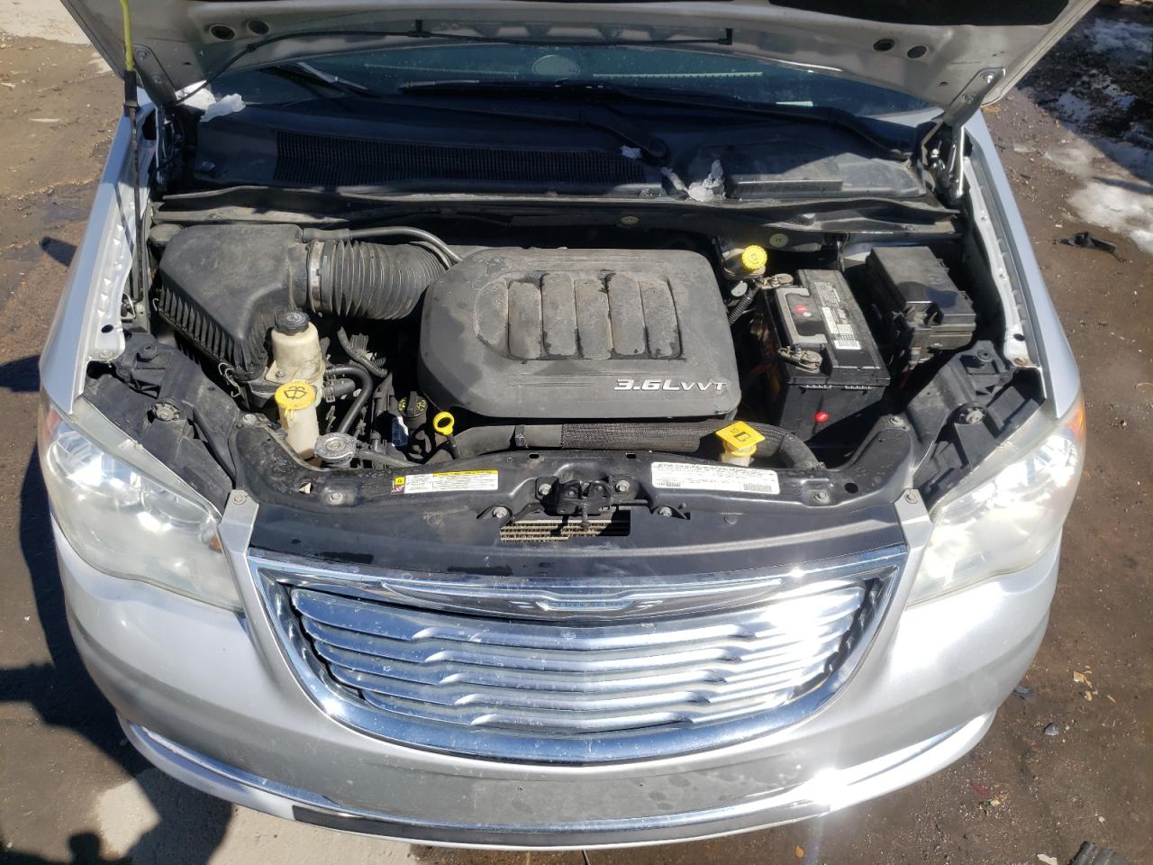 Photo 12 from auction – 2012 CHRYSLER TOWN & COU with VIN 2C4RC1BG8CR158109