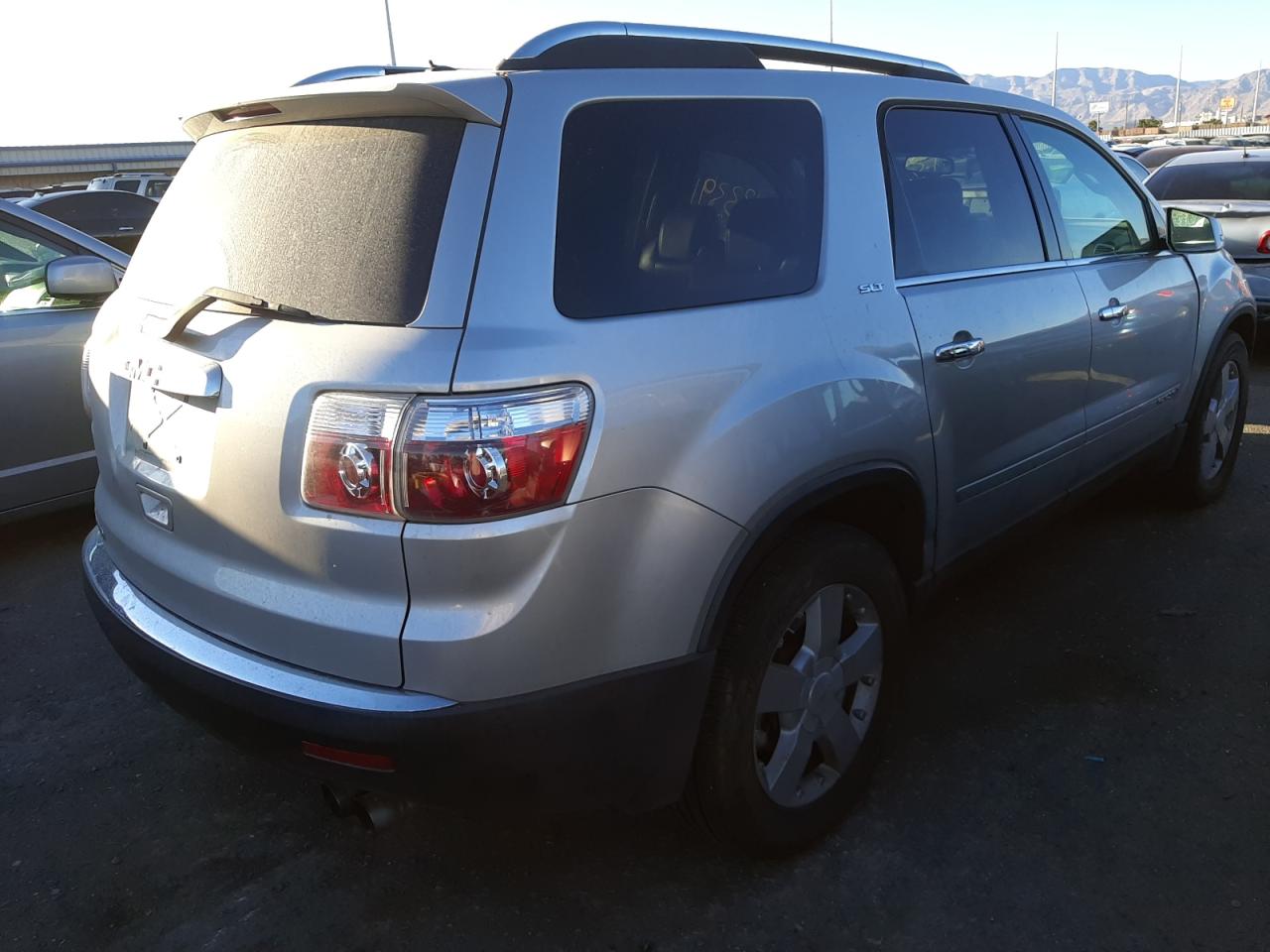 Photo 4 from auction – 2007 GMC ACADIA SLT with VIN 1GKER23767J156116