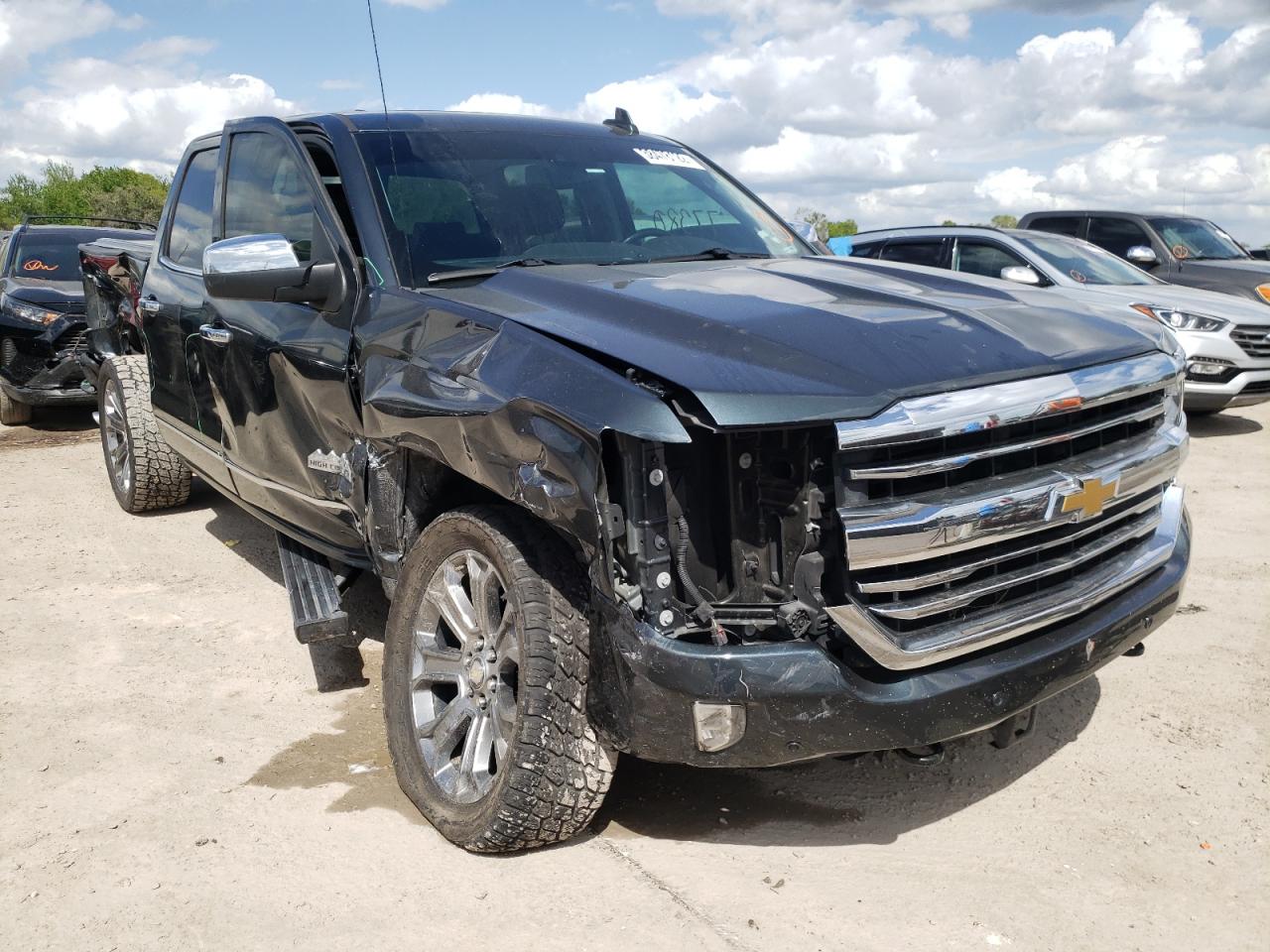 CHEVROLET SILVERADO 2018 with VIN 3GCUKTEJ6JG334013 - Photo from auction