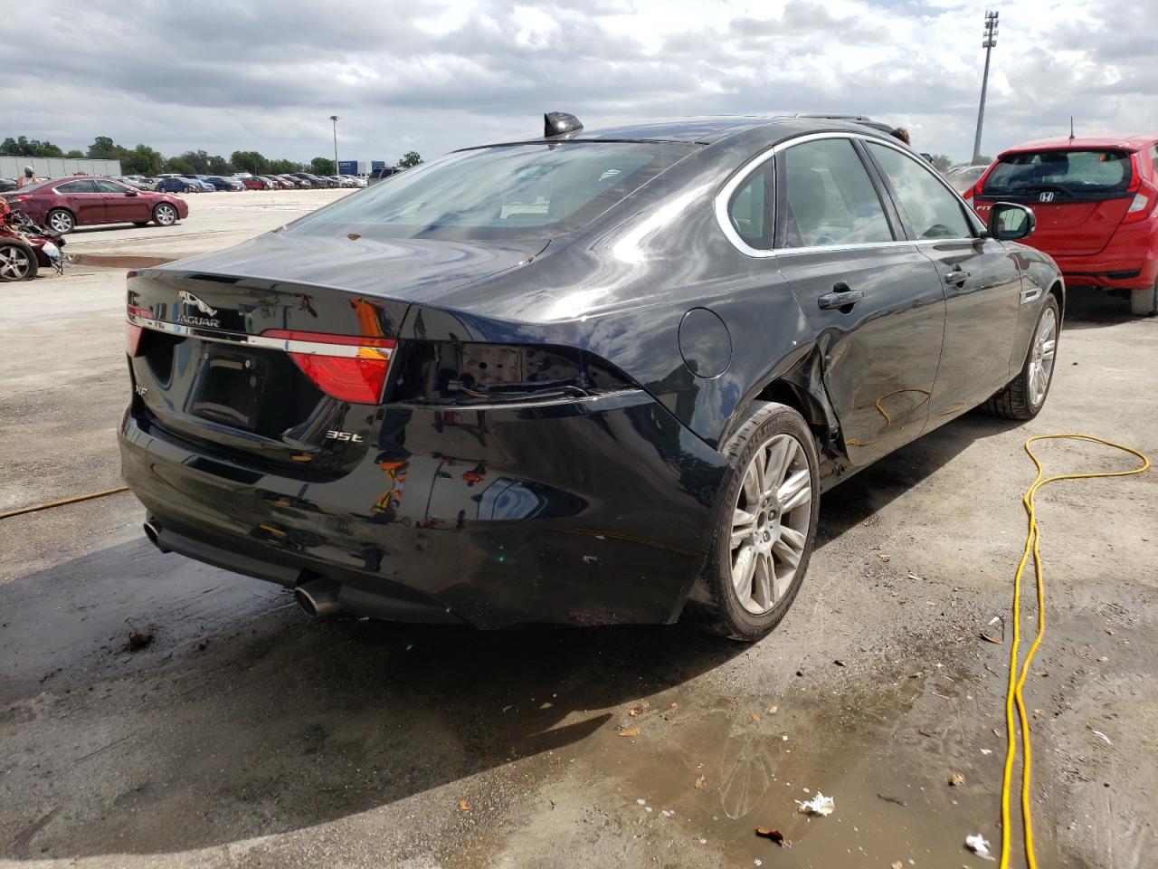 Photo 4 from auction – 2017 JAGUAR XF PREMIUM with VIN SAJBD4BV7HCY35408