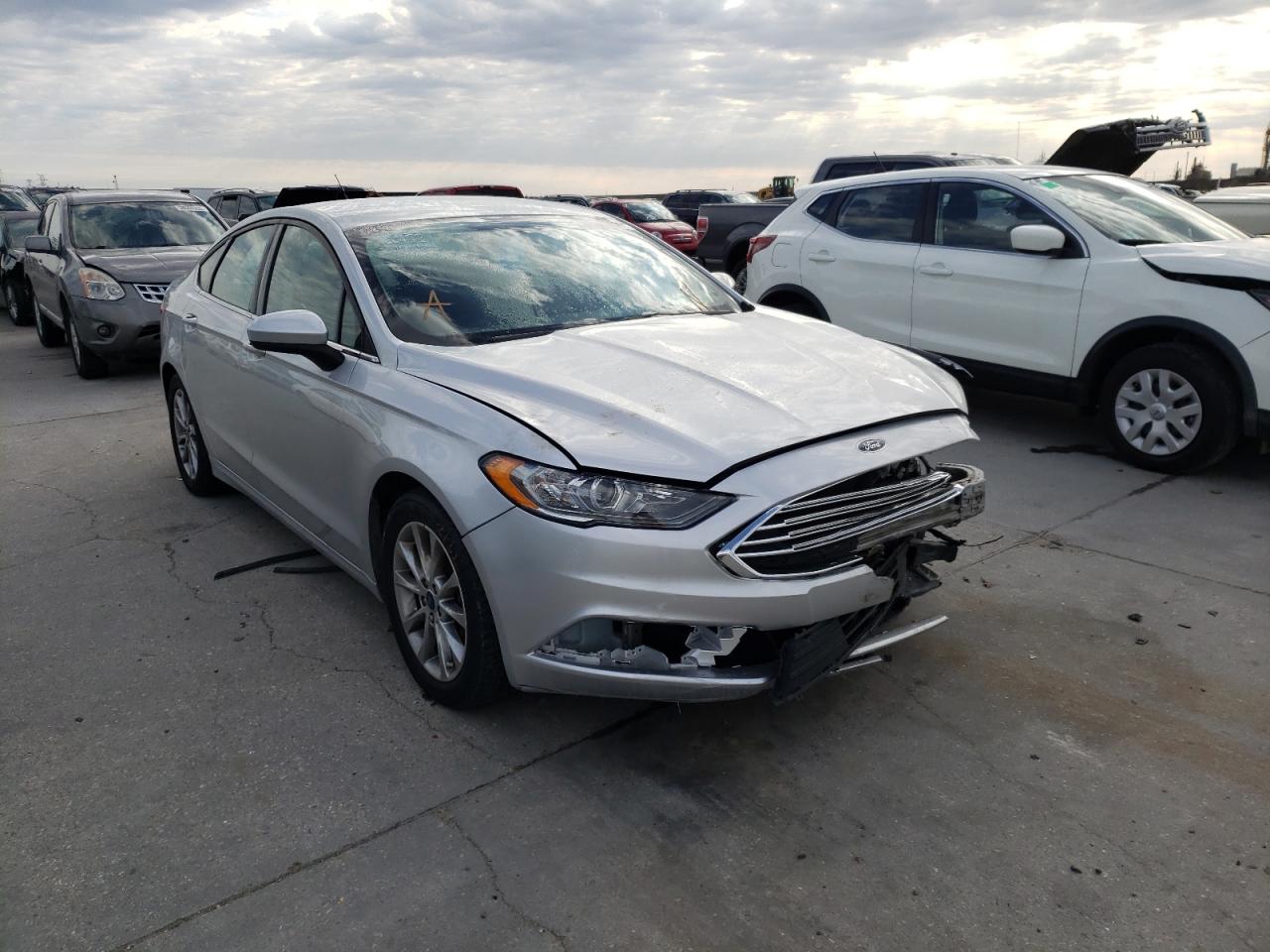 FORD FUSION SE 2017 with VIN 3FA6P0H77HR212080 - Photo from auction