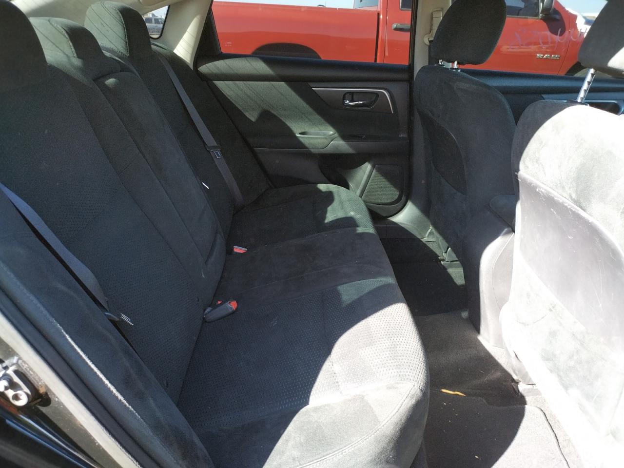 Photo 6 from auction – 2015 NISSAN ALTIMA 2.5 with VIN 1N4AL3AP6FC197052