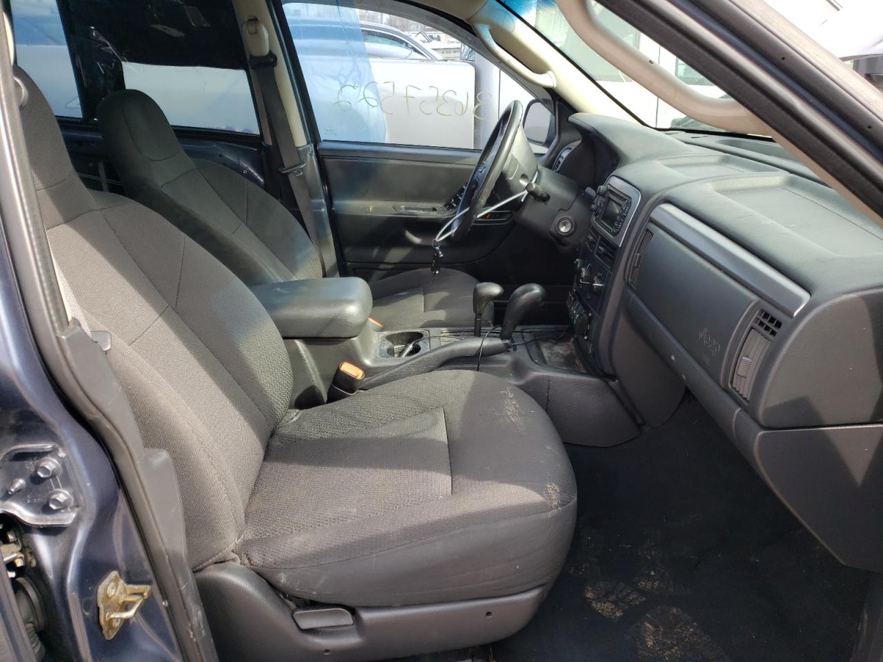 Photo 5 from auction – 2004 JEEP GRAND CHER with VIN 1J4GW48SX4C340720