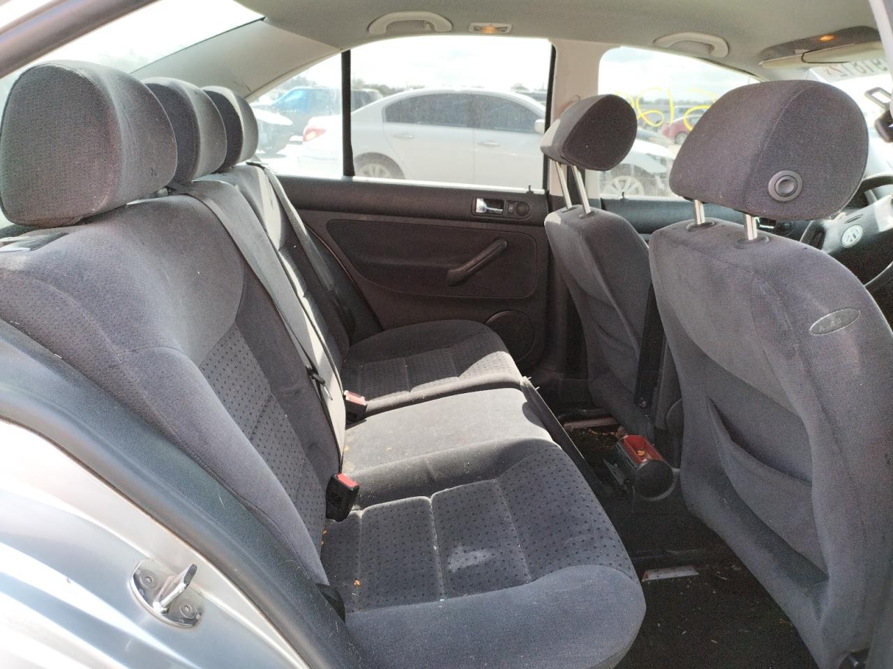 Photo 6 from auction – 2000 VOLKSWAGEN JETTA GLS with VIN 3VWSA29M9YM009700