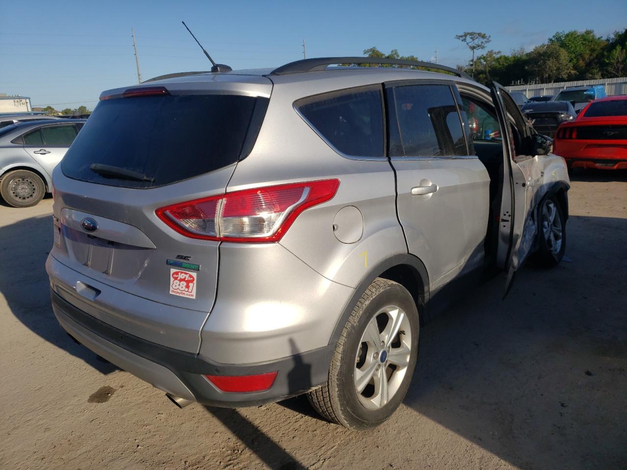 Photo 4 from auction – 2015 FORD ESCAPE SE with VIN 1FMCU0GX7FUC23749