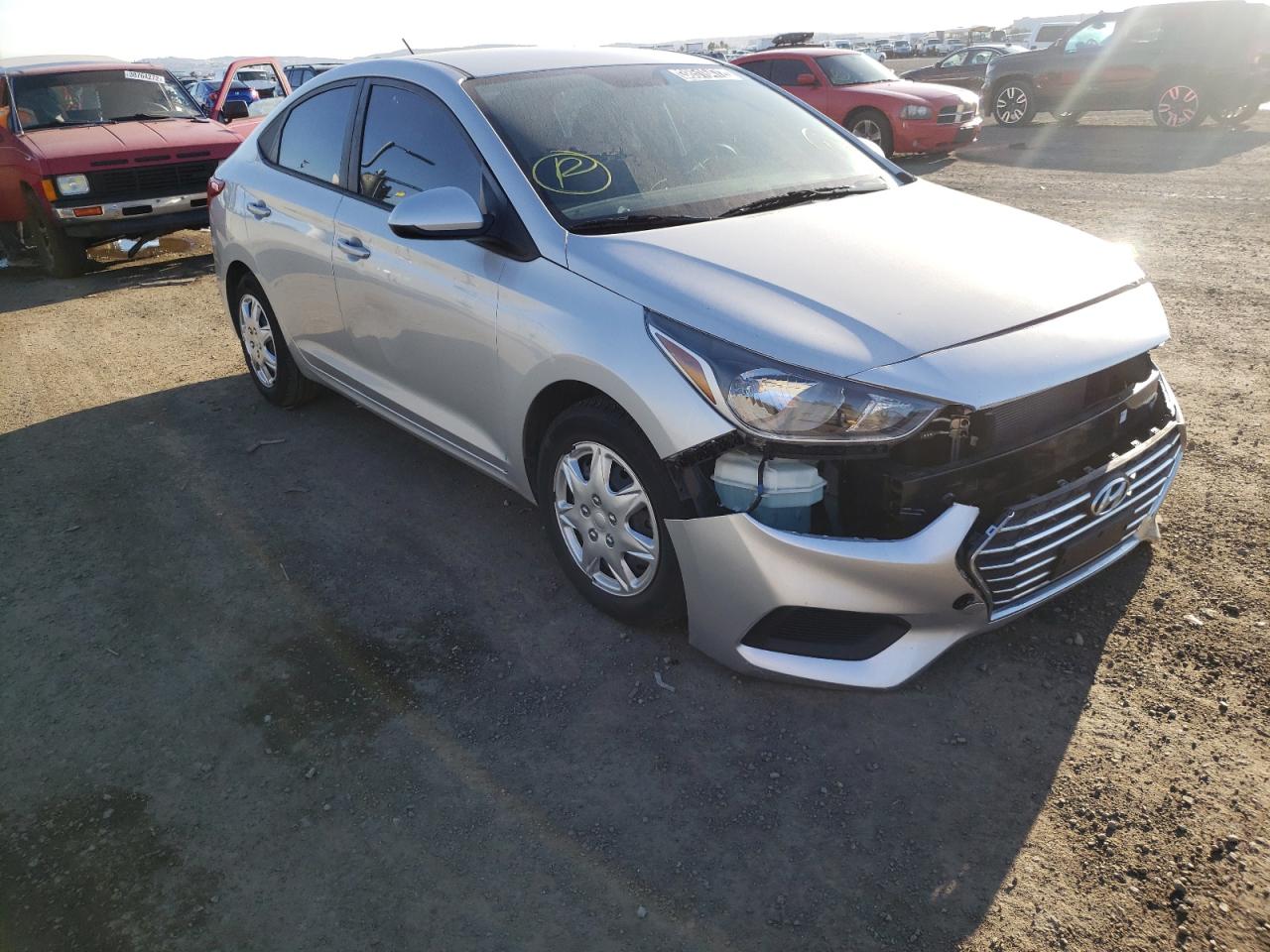 HYUNDAI ACCENT SE 2019 with VIN 3KPC24A3XKE083731 - Photo from auction
