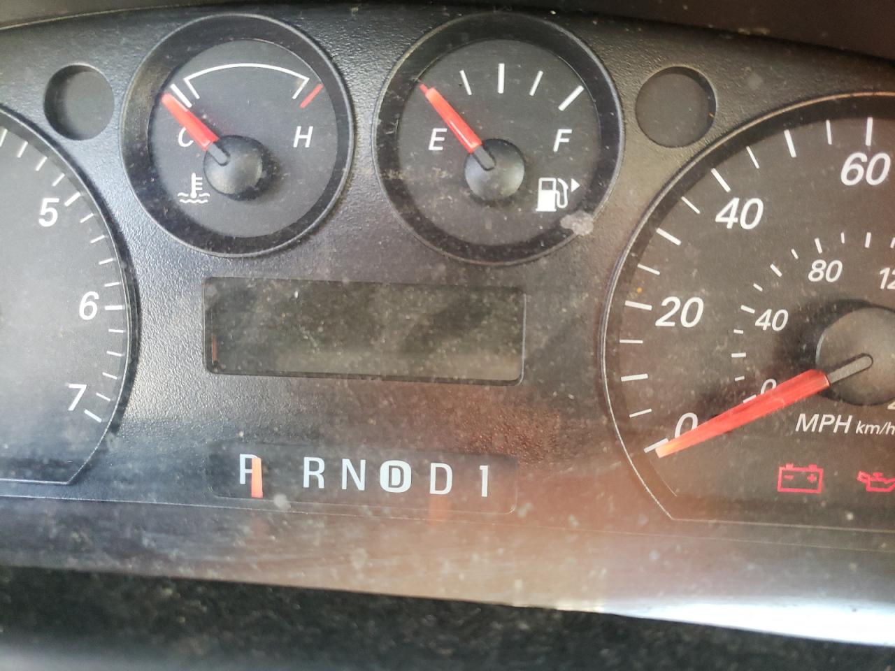 Photo 8 from auction – 2005 FORD TAURUS SE with VIN 1FAFP53285A278524