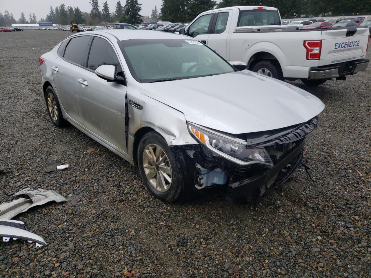 KIA OPTIMA LX 2017 with VIN 5XXGT4L38HG137667 - Photo from auction