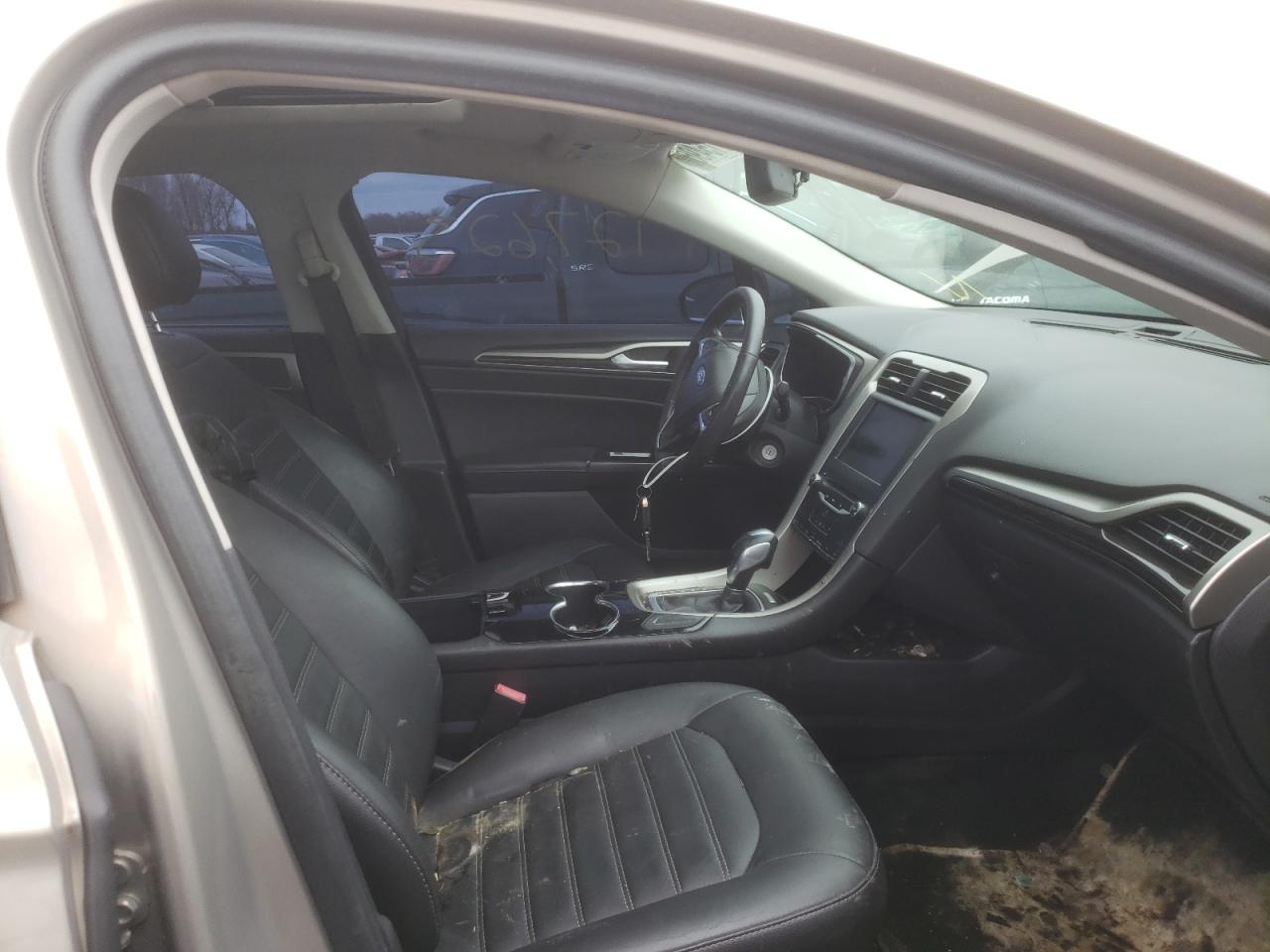 Photo 5 from auction – 2015 FORD FUSION SE with VIN 3FA6P0HD2FR108633