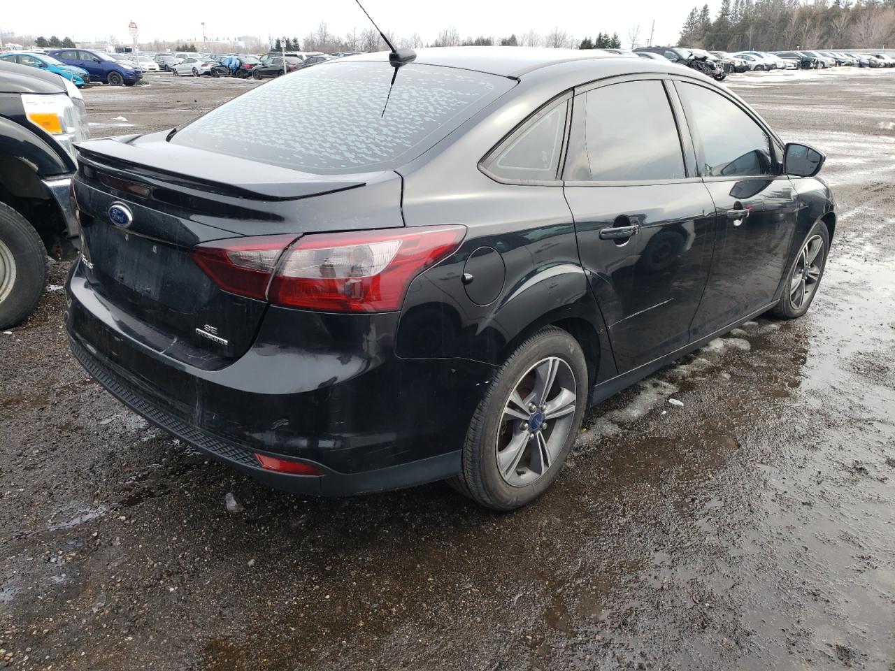 Photo 4 from auction – 2014 FORD FOCUS SE with VIN 1FADP3F2XEL364607