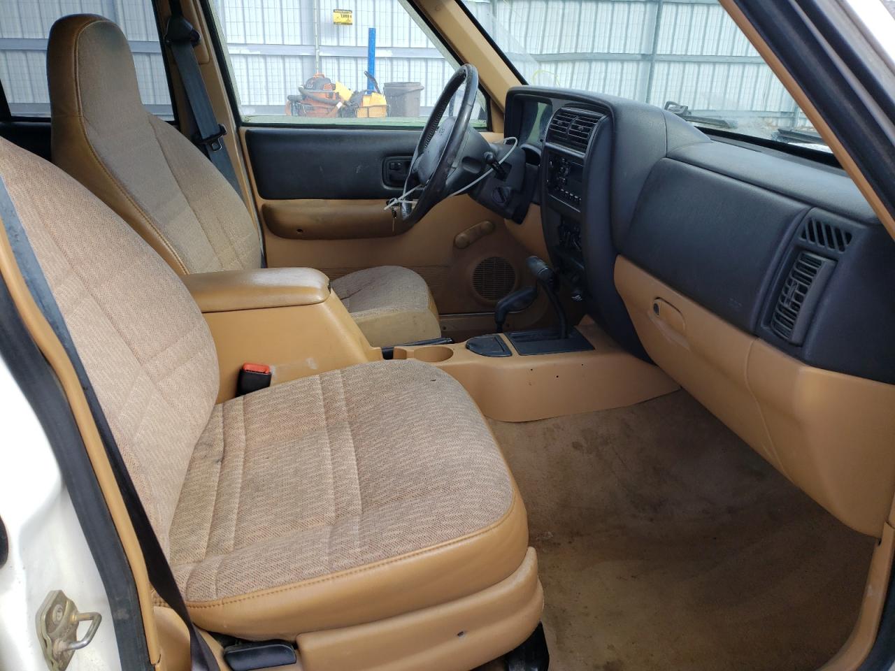 Photo 5 from auction – 1997 JEEP CHEROKEE S with VIN 1J4FJ28S3VL553282