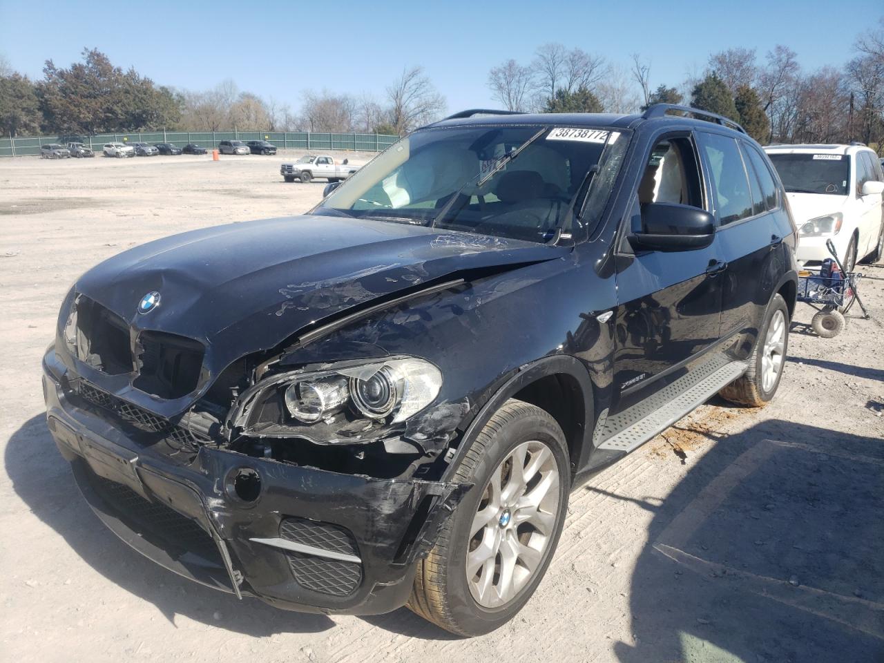 Photo 2 from auction – 2011 BMW X5 XDRIVE3 with VIN 5UXZV4C53BL404398