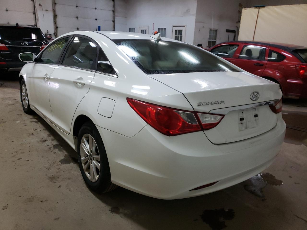 Photo 3 from auction – 2013 HYUNDAI SONATA GLS with VIN 5NPEB4AC2DH769852