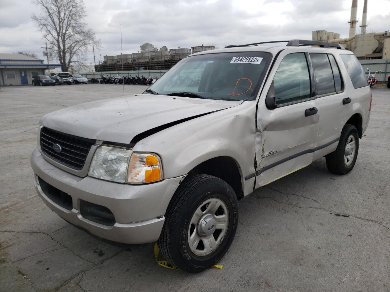 Photo 2 from auction – 2005 FORD EXPLORER X with VIN 1FMDU72K55UB10812