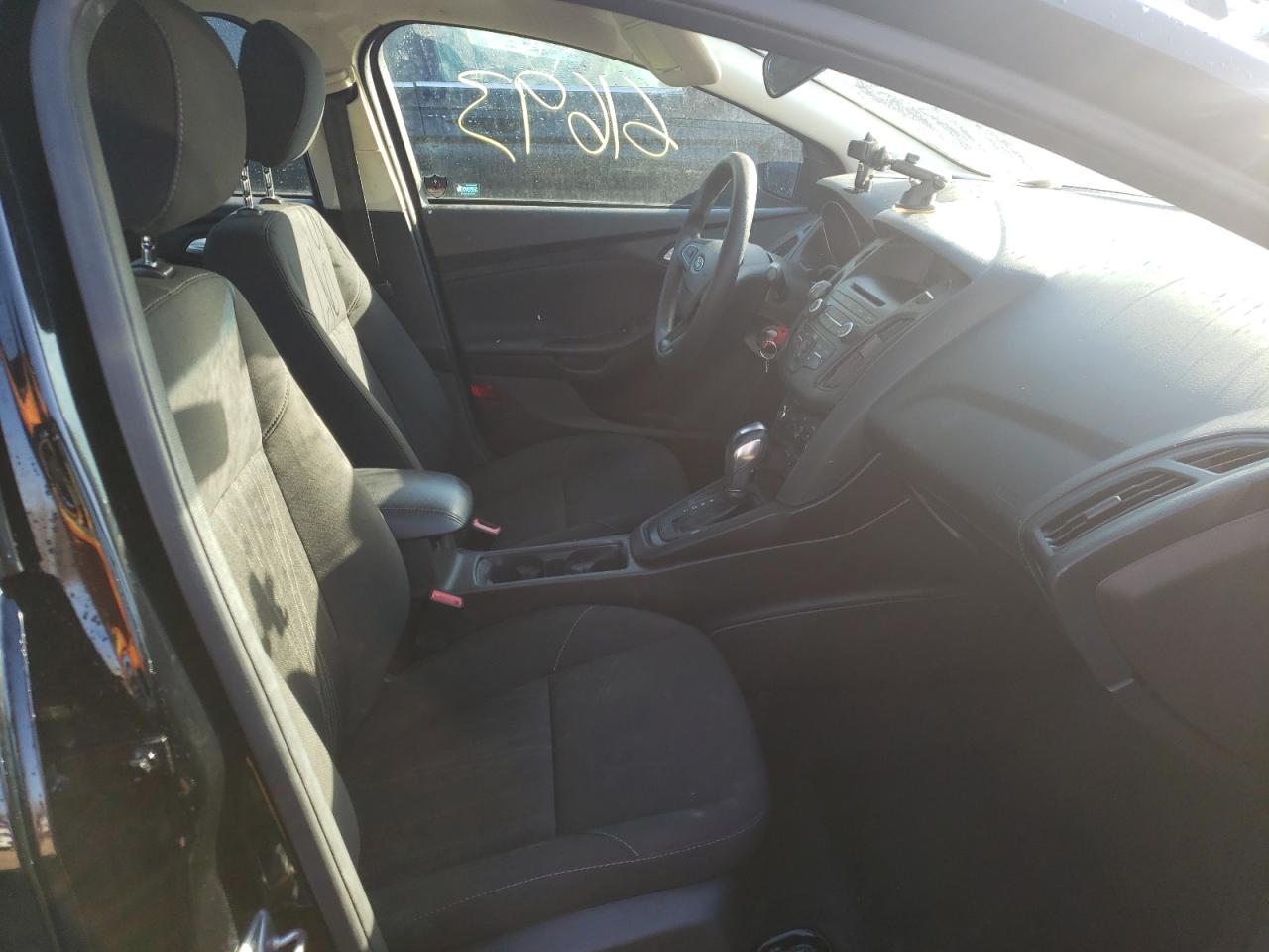 Photo 5 from auction – 2016 FORD FOCUS SE with VIN 1FADP3F23GL238236