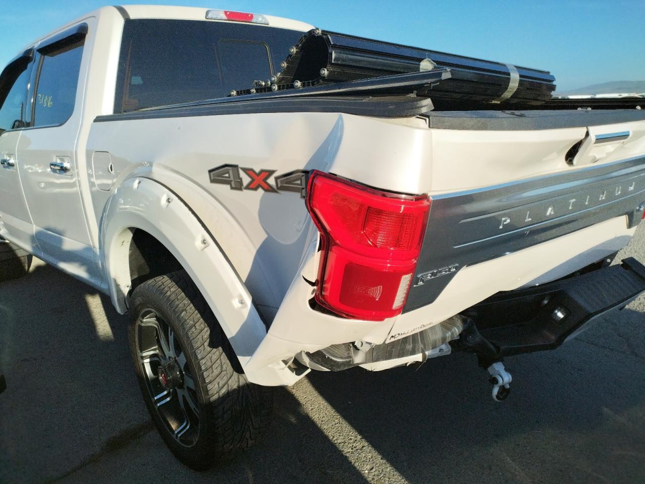 Photo 9 from auction – 2018 FORD F150 SUPER with VIN 1FTFW1E12JFD31824