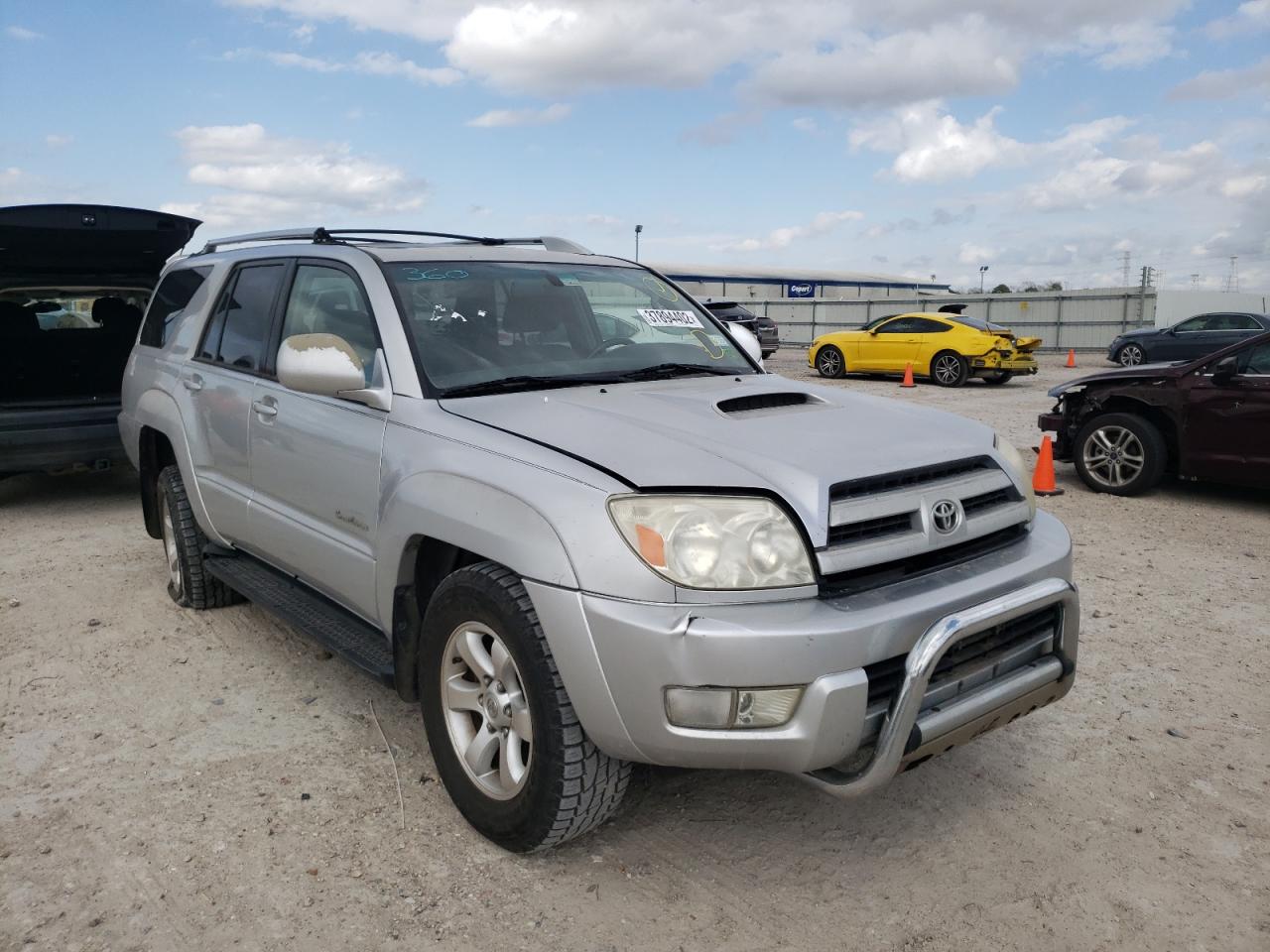 TOYOTA 4RUNNER SR 2005 with VIN JTEZU14R358037218 - Photo from auction