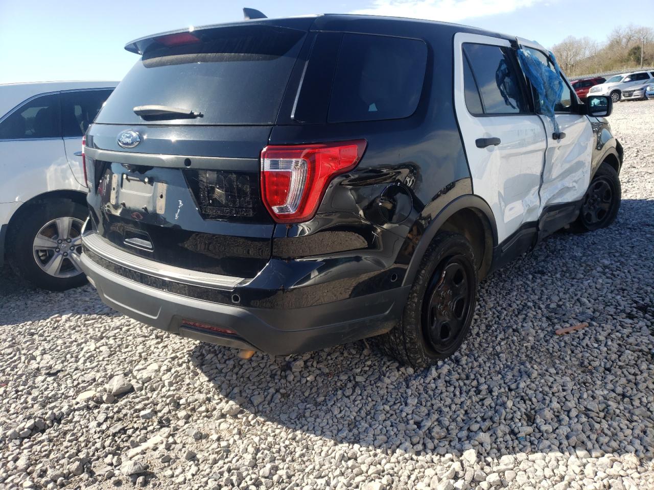 Photo 4 from auction – 2018 FORD EXPLORER P with VIN 1FM5K8ARXJGC42665