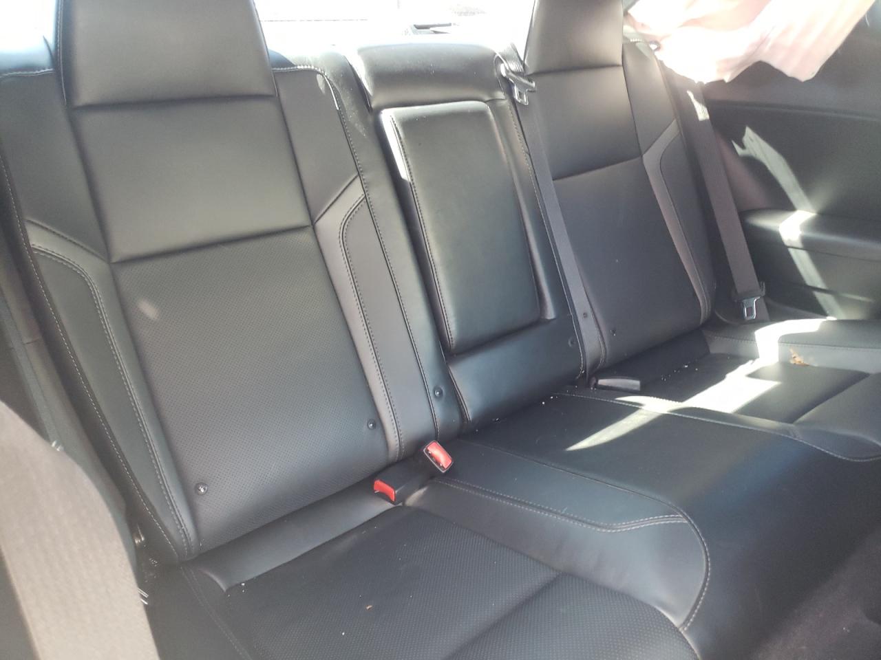 Photo 6 from auction – 2018 DODGE CHALLENGER with VIN 2C3CDZAG8JH258480