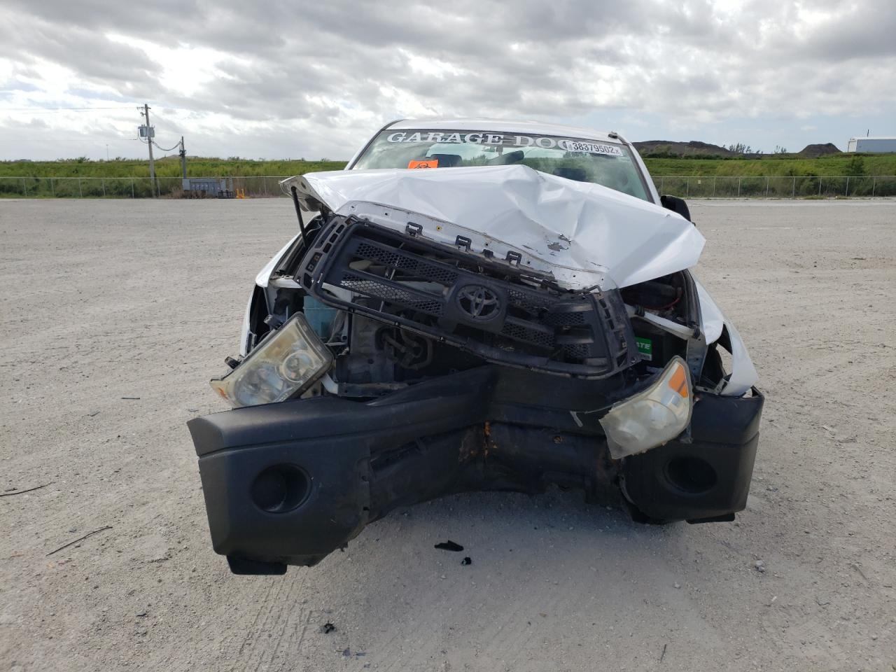 Photo 9 from auction – 2013 TOYOTA TUNDRA DOU with VIN 5TFTY5F19DX008002