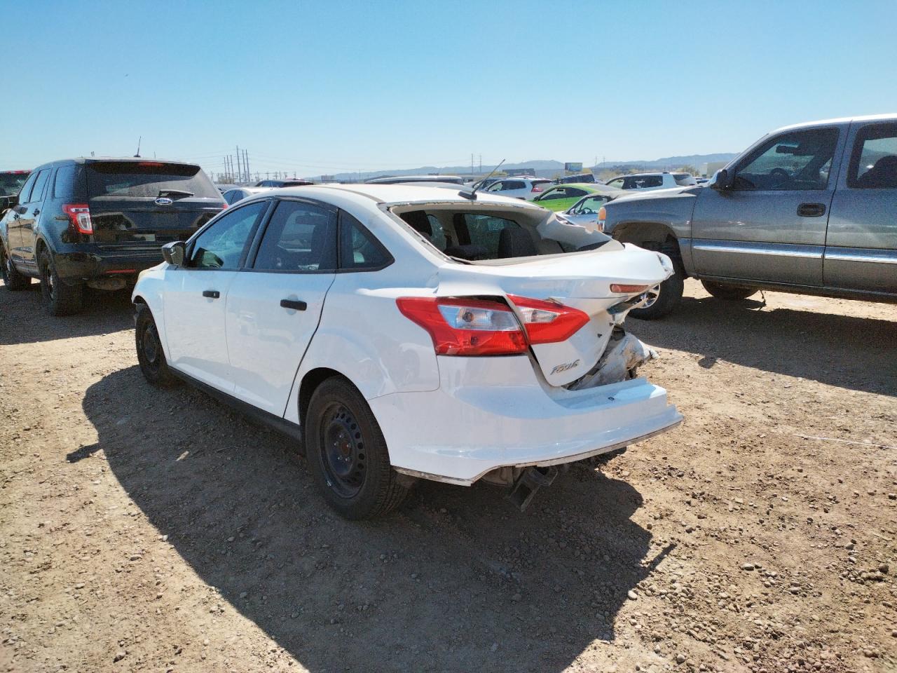 Photo 3 from auction – 2014 FORD FOCUS S with VIN 1FADP3E25EL282849